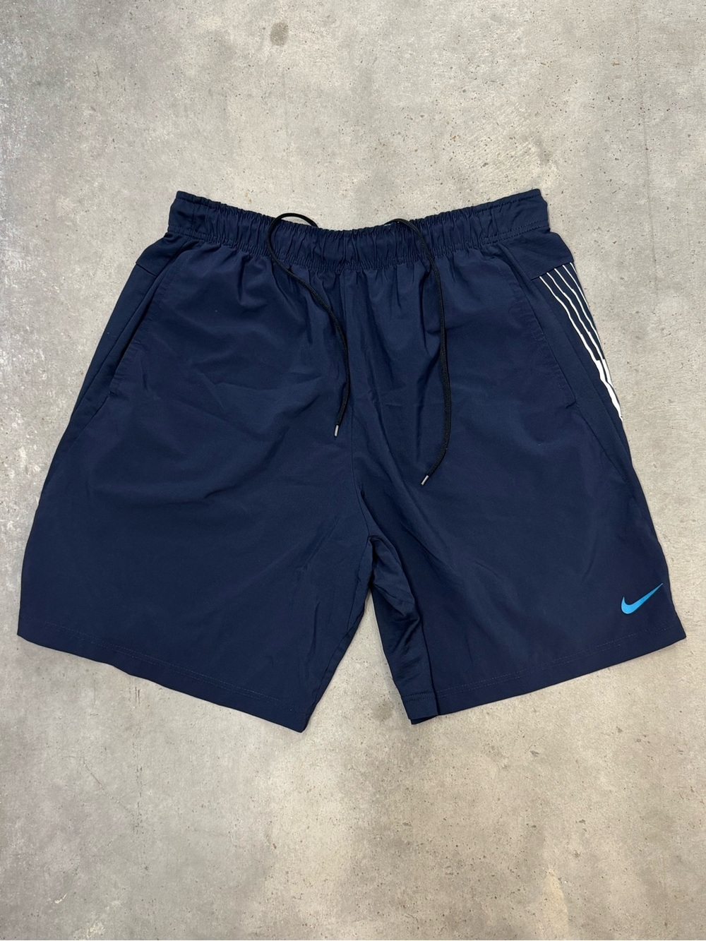 Nike Men’s XL Navy Dri-FIT Athletic Training Shorts Blue Swoosh